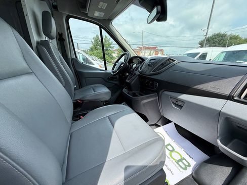 Used 2019 Ford Transit 250 148 Medium Roof RWD image 8