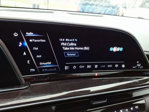 Certified 2024 Cadillac Escalade Sport Platinum w/ LPO, ONYX Package AWD/4WD image 31