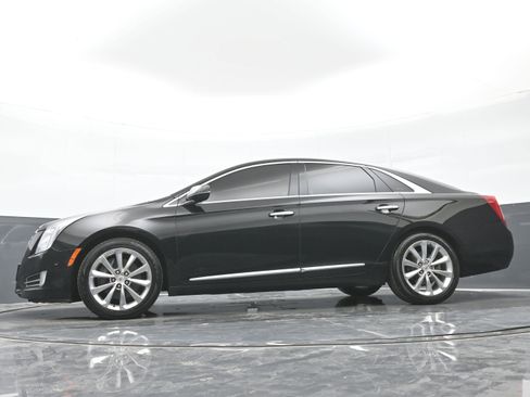 Used 2014 Cadillac XTS Luxury w/ Driver Awareness Package FWD image 43
