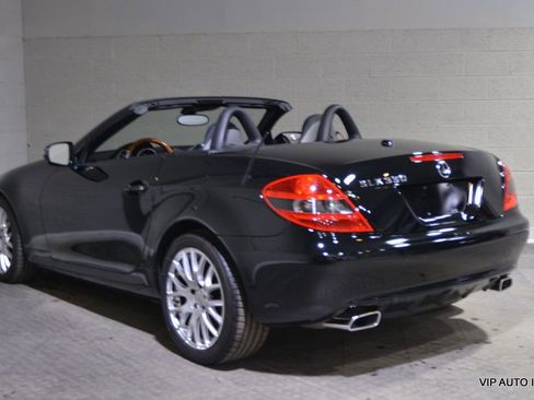Used 2009 Mercedes-Benz SLK 350 image 29