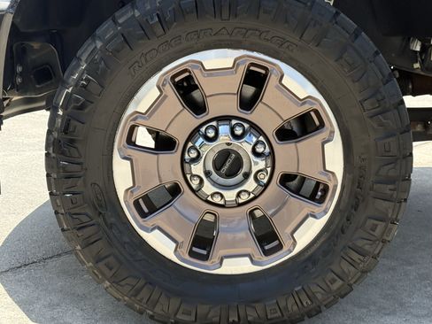 Used 2024 Ford F250 King Ranch w/ FX4 Off-Road Package AWD/4WD image 13