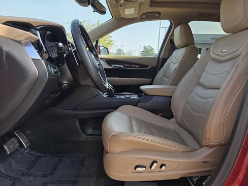 Used 2023 Cadillac XT6 Sport w/ Platinum Package image 13