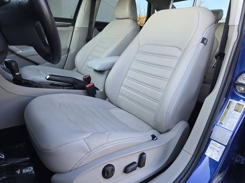 Used 2016 Volkswagen Passat 1.8T SE image 8