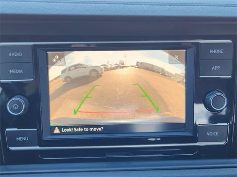 Used 2020 Volkswagen Jetta S image 33