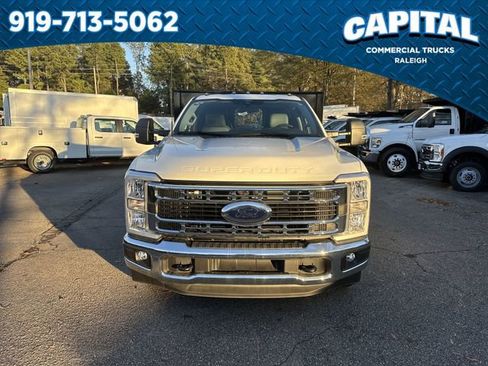 New 2025 Ford F350 XL w/ XL Chrome Package image 3