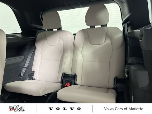New 2025 Volvo XC90 B5 Core w/ Climate Package image 26