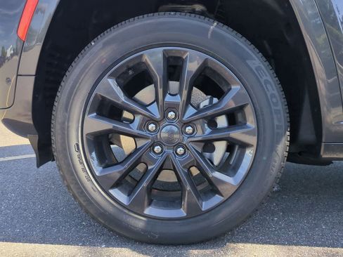 New 2026 Jeep Grand Cherokee L Limited AWD/4WD image 14