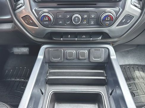 Used 2015 Chevrolet Silverado 1500 LTZ AWD/4WD image 16