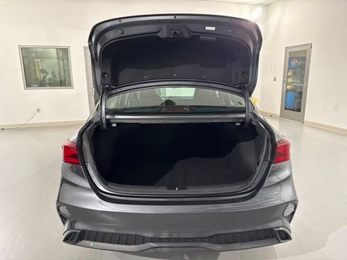 Used 2023 Kia Forte LXS FWD image 11