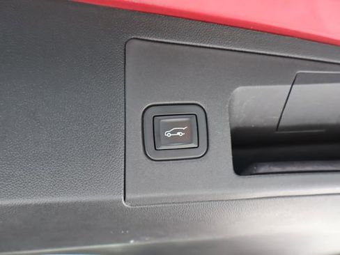 Used 2019 Cadillac XT5 Premium Luxury image 26