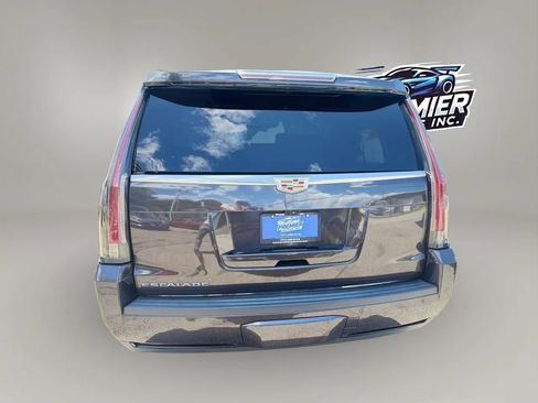Used 2018 Cadillac Escalade ESV Platinum AWD/4WD image 7
