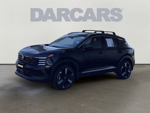 Used 2026 Nissan Kicks SR w/ SR Premium Package image 3