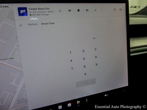 Used 2022 Tesla Model X image 22