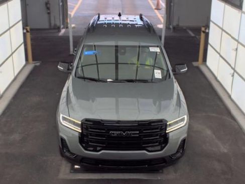 Used 2023 GMC Acadia SLE w/ Driver Convenience Package FWD image 2