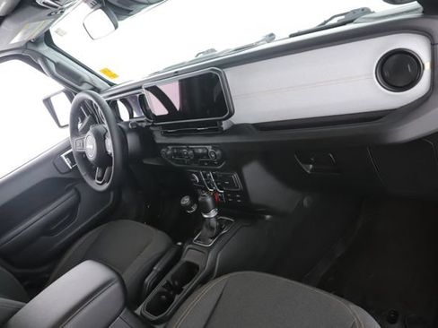 Used 2025 Jeep Wrangler Unlimited Sport S 4xe AWD/4WD image 28