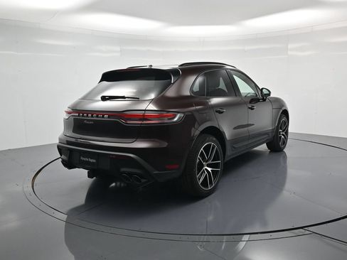 Certified 2026 Porsche Macan AWD/4WD image 30