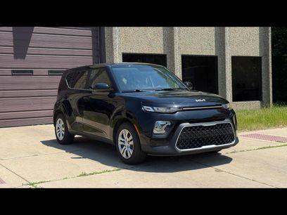 Used 2022 Kia Soul LX