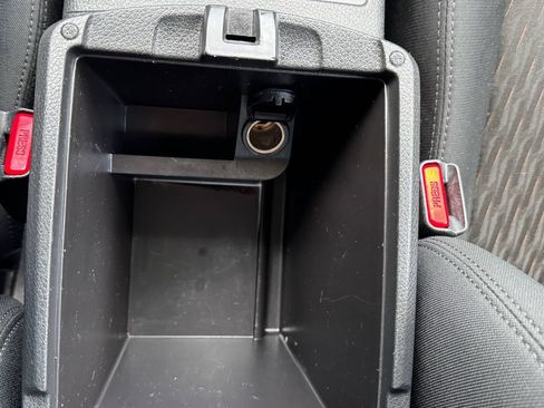 Used 2017 Nissan Rogue AWD image 24