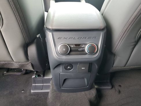 New 2026 Ford Explorer Active AWD/4WD image 31