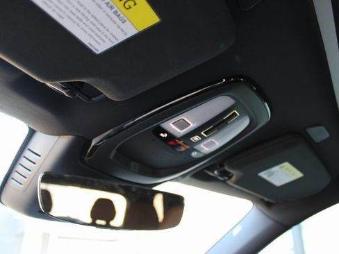 Used 2024 Volvo XC90 B6 Ultimate w/ Protection Package Premier image 30