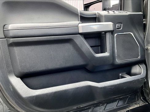 Used 2019 Ford F250 Platinum w/ Platinum Ultimate Package image 22