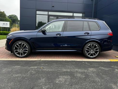 Used 2024 BMW X7 M60i w/ Executive Package AWD/4WD image 2