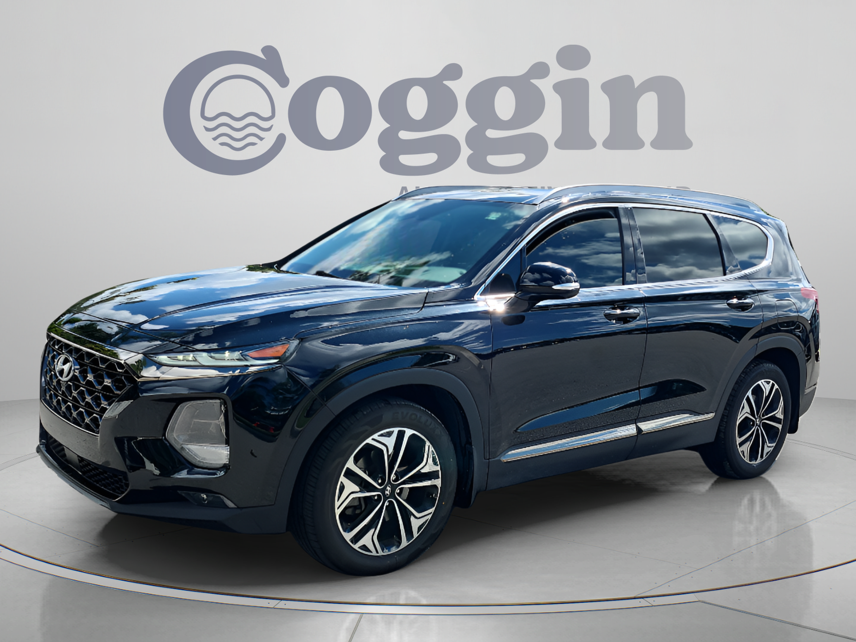 Used 2019 Hyundai Santa Fe FWD image 1