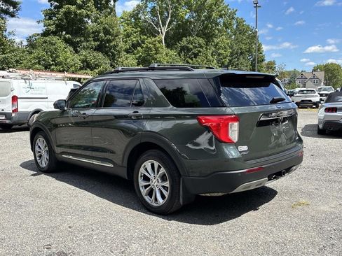 Used 2023 Ford Explorer XLT w/ Equipment Group 202A AWD/4WD image 5