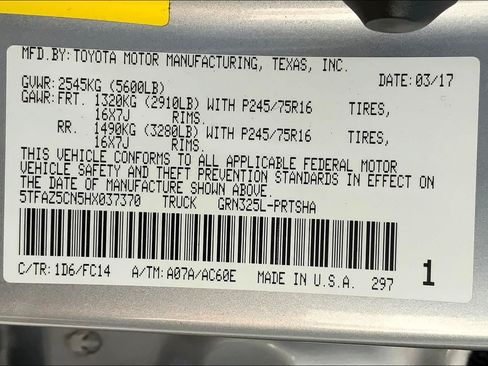 Used 2017 Toyota Tacoma SR5 w/ Tow Package RWD image 34