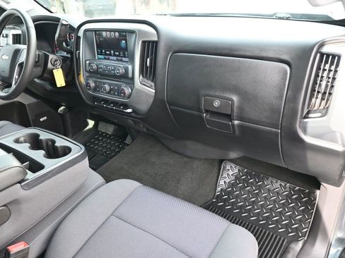 Used 2018 Chevrolet Silverado 1500 LT w/ All Star Edition image 10