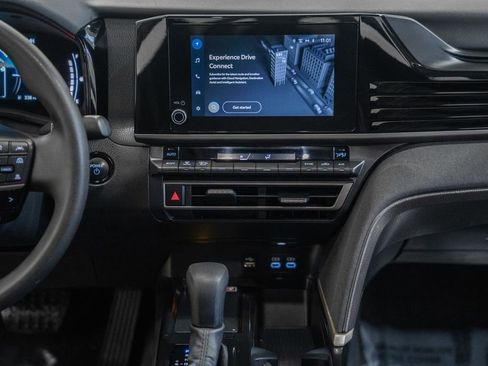 Used 2025 Toyota Camry LE image 19