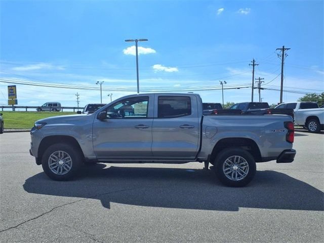 New 2025 Chevrolet Colorado LT w/ LT Convenience Package AWD/4WD image 4