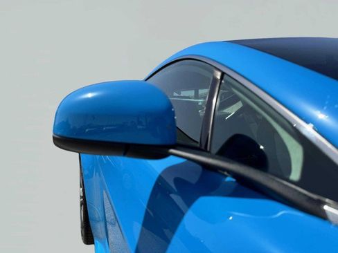 Used 2011 Aston Martin V12 Vantage Coupe image 11