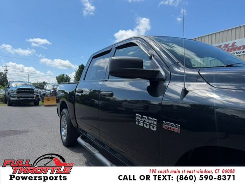 Used 2015 RAM 1500 Express AWD/4WD image 2