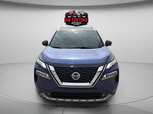 Used 2021 Nissan Rogue Platinum AWD/4WD image 2