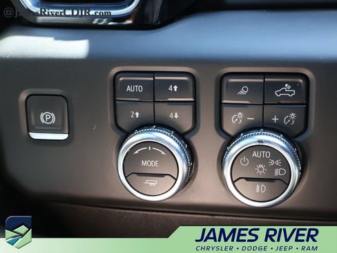 Used 2023 GMC Sierra 1500 Denali AWD/4WD image 31