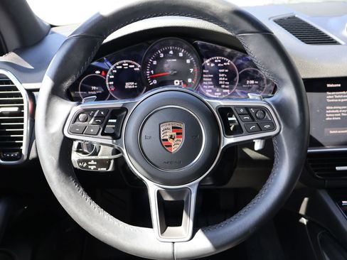 Certified 2023 Porsche Cayenne Platinum Edition AWD/4WD image 16