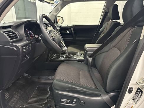 Used 2023 Toyota 4Runner TRD Off-Road image 18