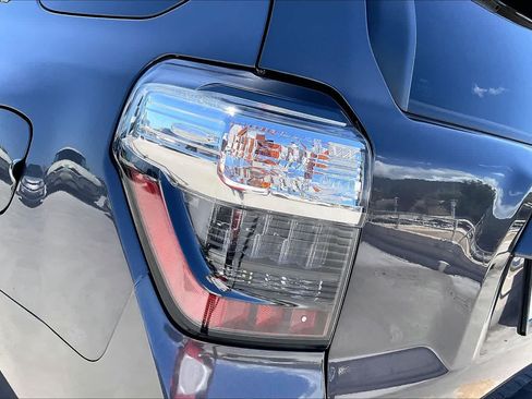 Used 2021 Toyota 4Runner SR5 Premium w/ Moonroof Package AWD/4WD image 32