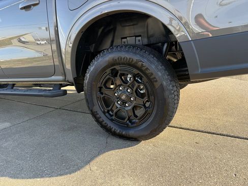 New 2025 Ford Ranger Lariat w/ Black Appearance Package AWD/4WD image 10