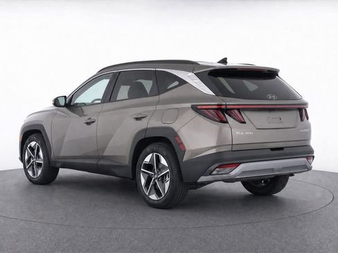 Used 2025 Hyundai Tucson SEL AWD/4WD image 21