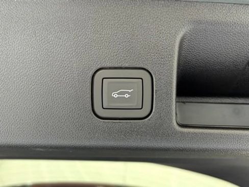New 2026 Chevrolet Equinox EV LT FWD image 6