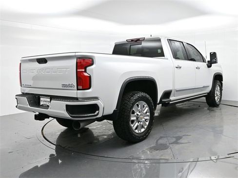 Used 2024 Chevrolet Silverado 2500 High Country w/ High Country Premium Package image 7