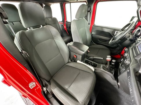 Used 2022 Jeep Wrangler Unlimited Sport AWD/4WD image 41