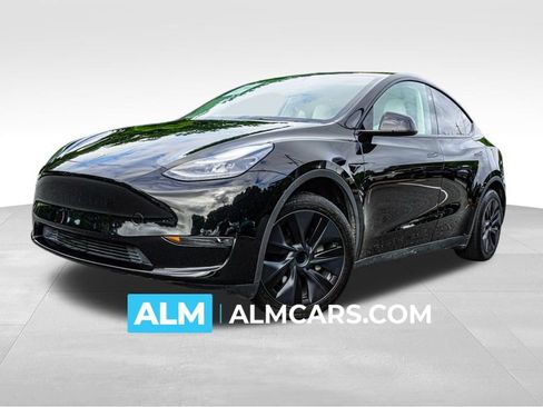 Used 2025 Tesla Model Y Long Range RWD image 1