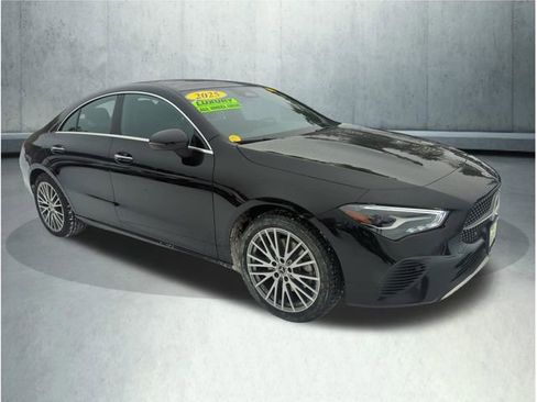Used 2025 Mercedes-Benz CLA 250 4MATIC image 7