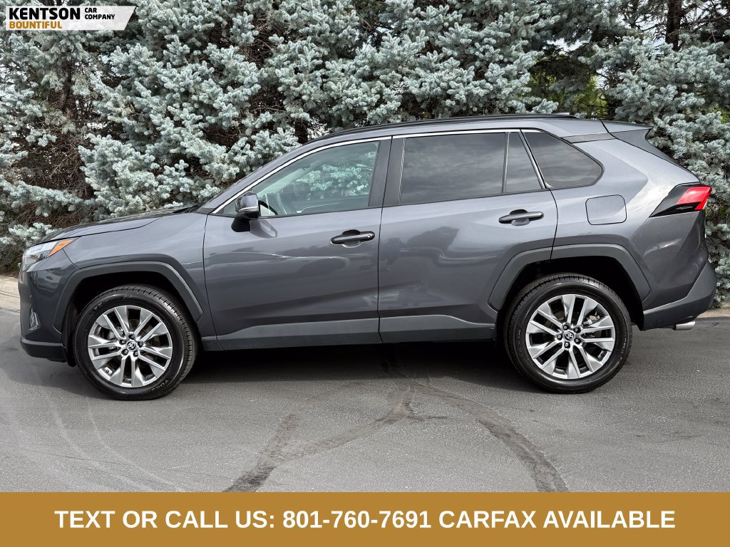 Used 2023 Toyota RAV4 XLE Premium AWD/4WD image 4