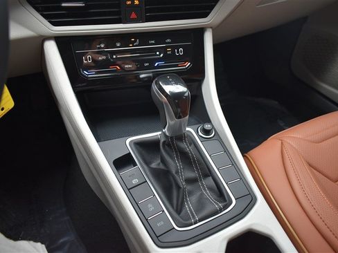 Used 2025 Volkswagen Jetta S FWD image 19