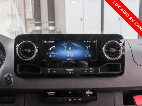 Used 2023 Mercedes-Benz Sprinter 2500 image 8