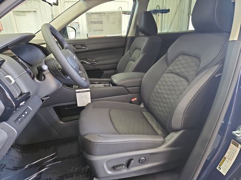 New 2026 Nissan Pathfinder SV AWD/4WD image 8
